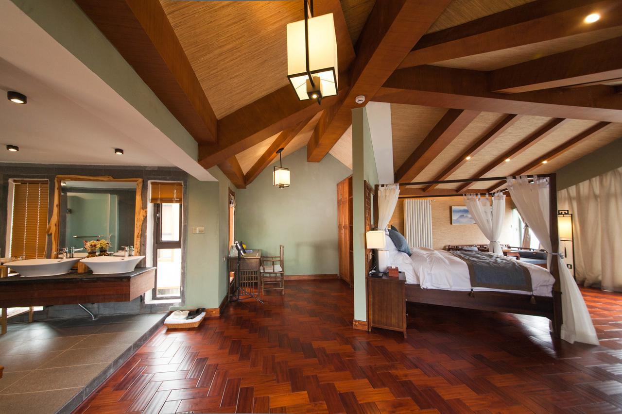 Walden Lugu Lake Zen Retreat Ninglang Yi Exterior photo